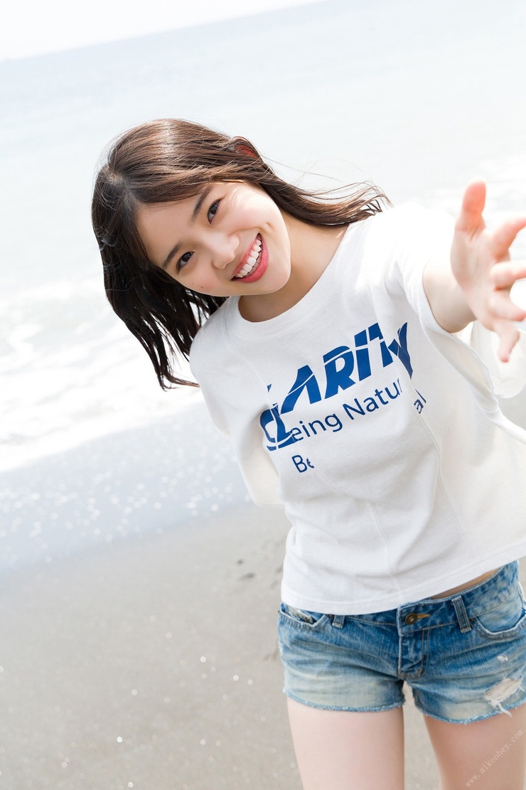 Kohaku Shida After School in Umimachi Spisan Gravure Photo Book
