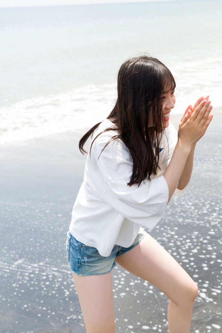 Kohaku Shida After School in Umimachi Spisan Gravure Photo Book