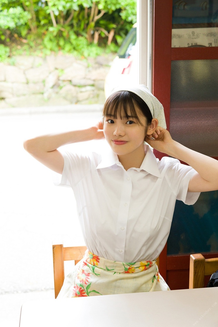 Kohaku Shida After School in Umimachi Spisan Gravure Photo Book