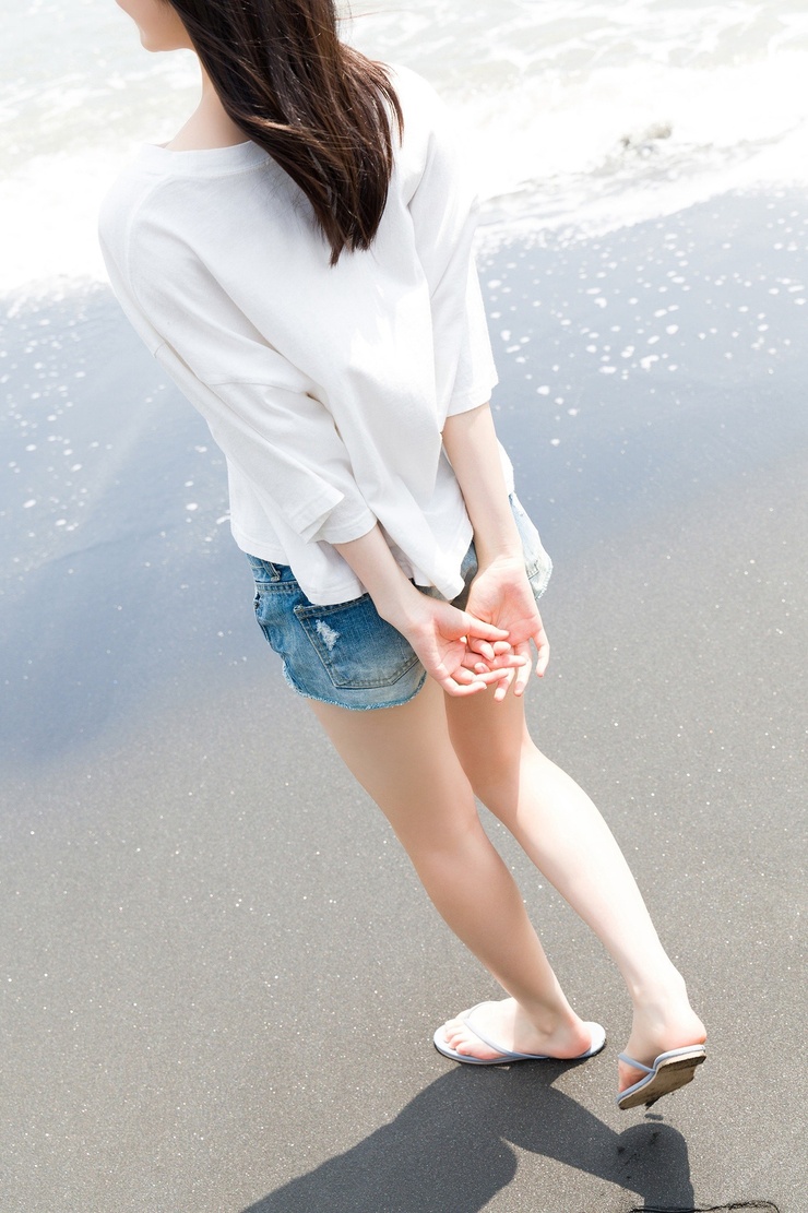Kohaku Shida After School in Umimachi Spisan Gravure Photo Book