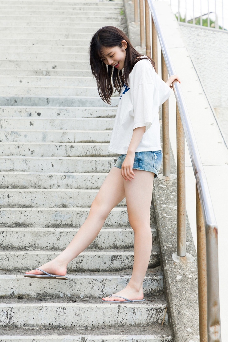 Kohaku Shida After School in Umimachi Spisan Gravure Photo Book