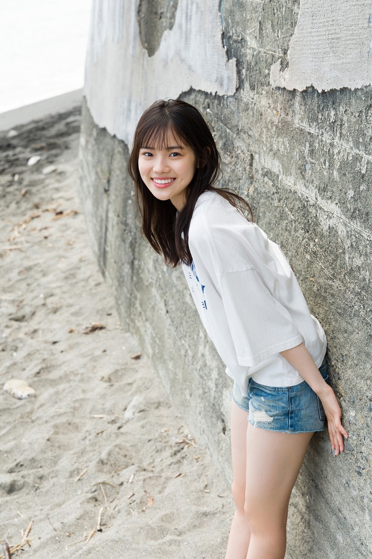 Kohaku Shida After School in Umimachi Spisan Gravure Photo Book