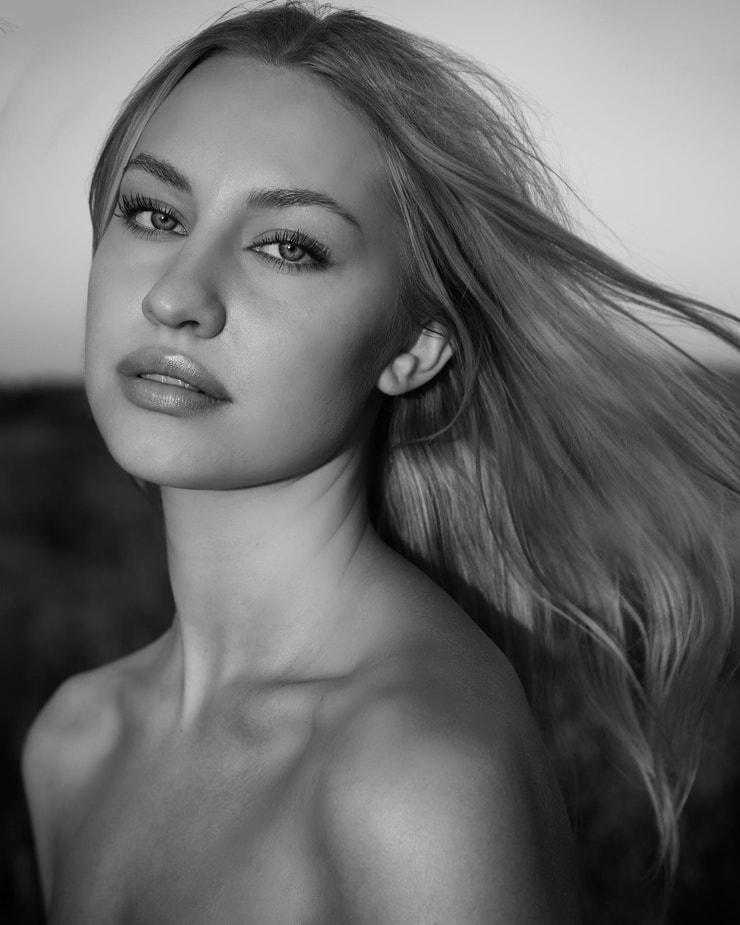 EMELIE MACINNES