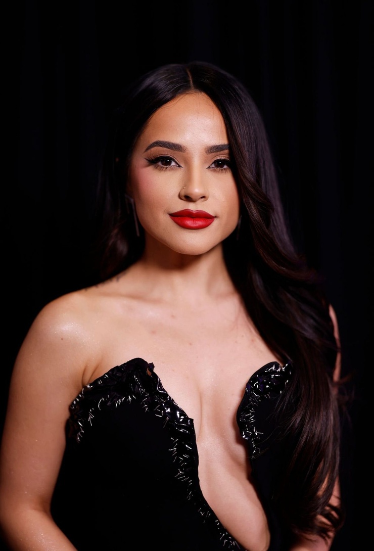 Becky G.