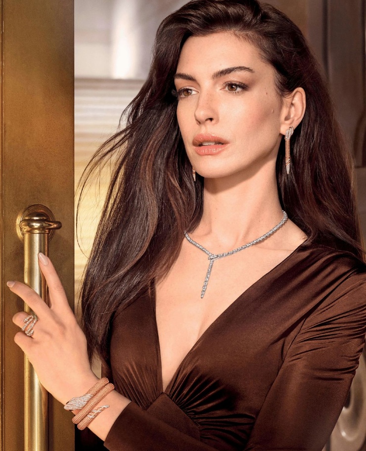 Anne Hathaway