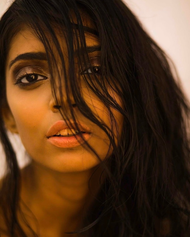 Divya Jadhav