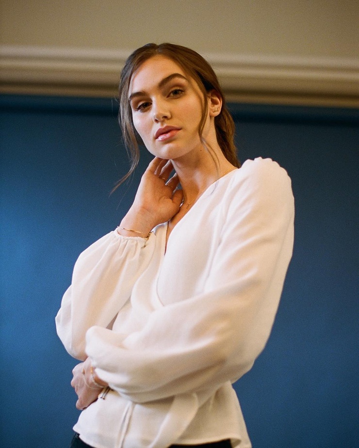 Picture of abbie straughn