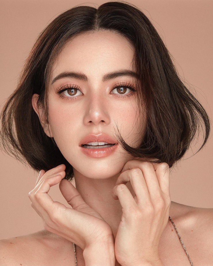 Davika Hoorne Davika Hoorne
