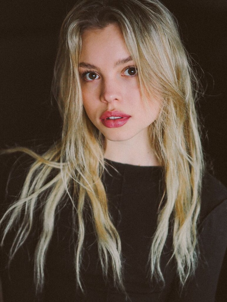 Lea Zoë Voss