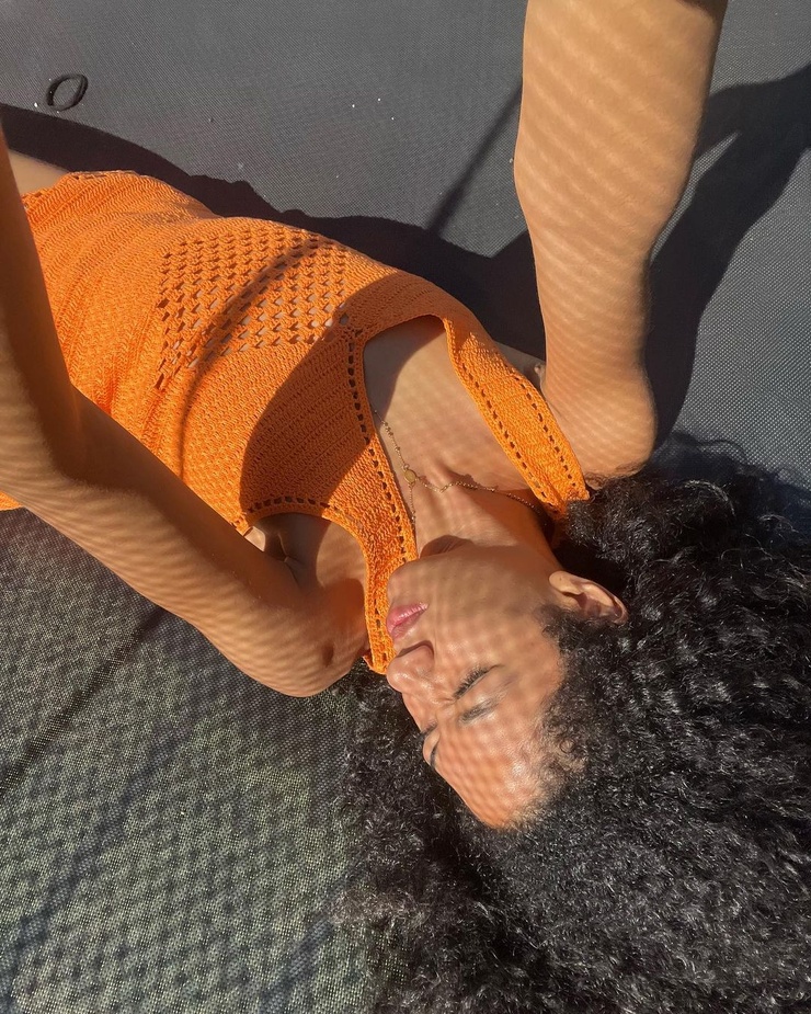 Aoki Lee Simmons