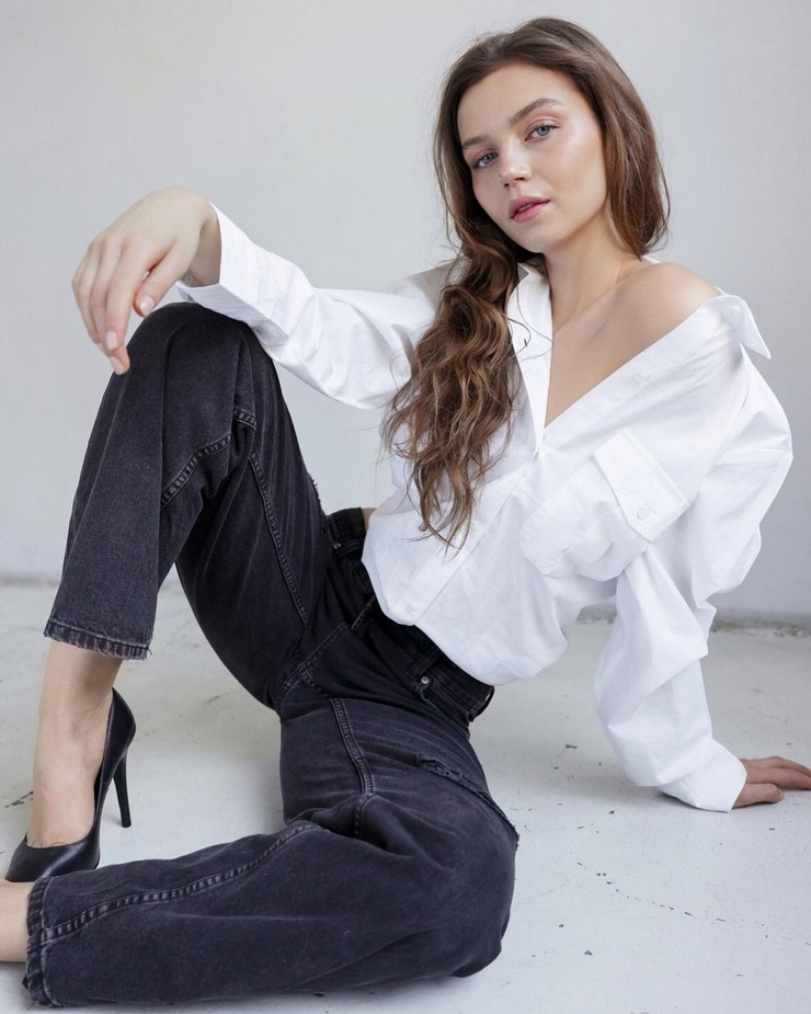 Klara Vizarova Klara Vizarova