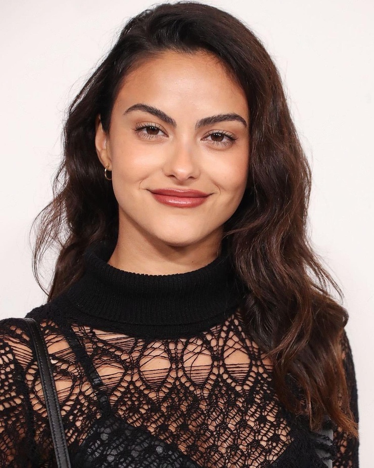 Camila Mendes picture