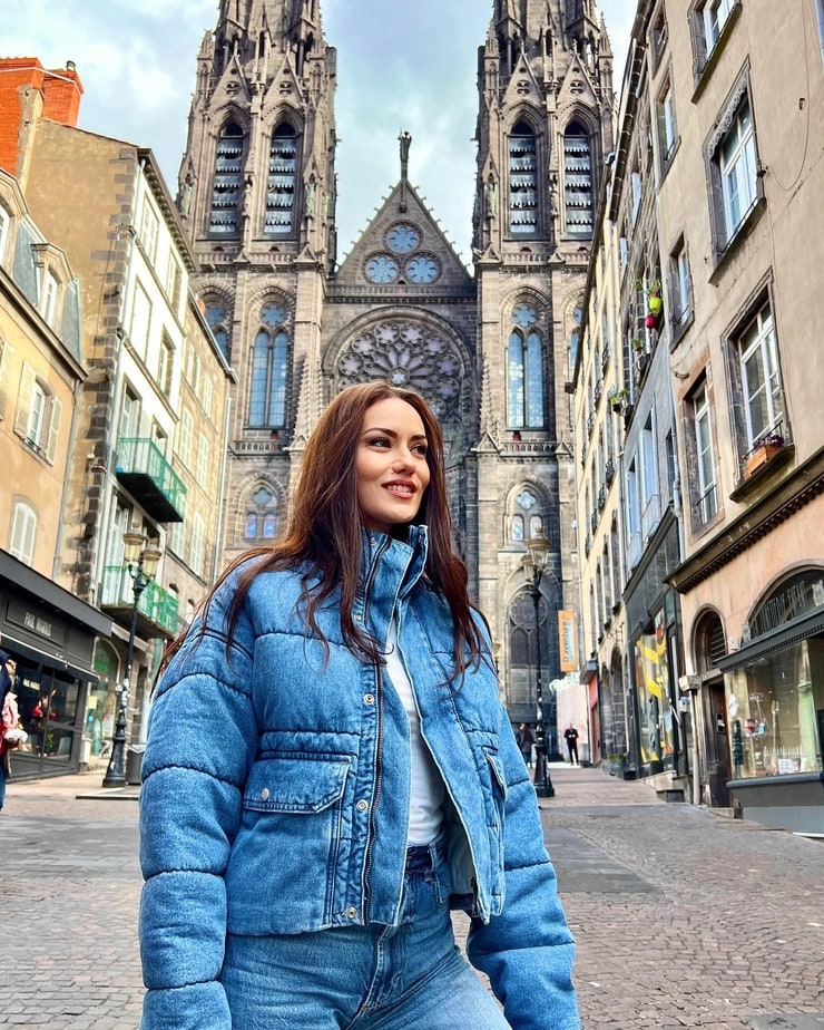 Fahriye Evcen