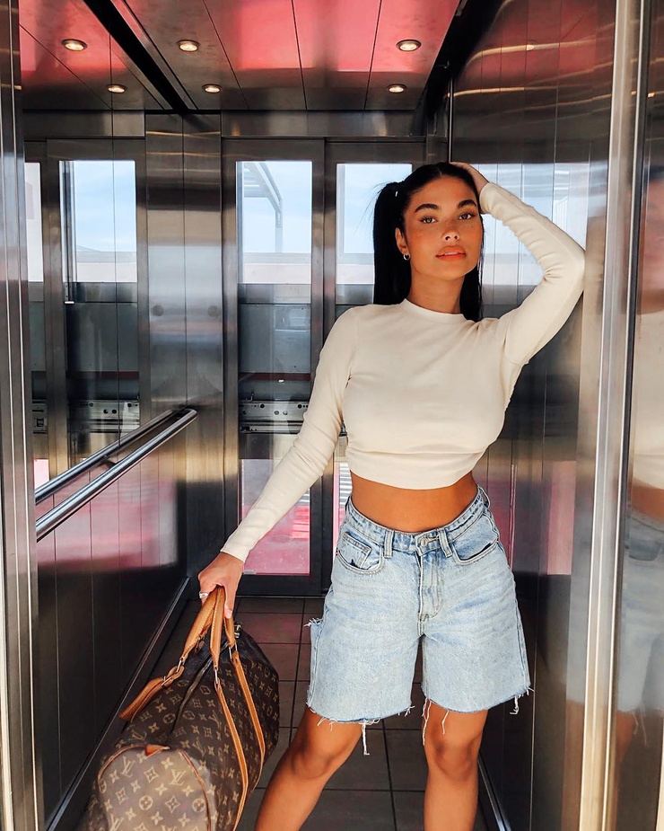 Picture of AISHA POTTER