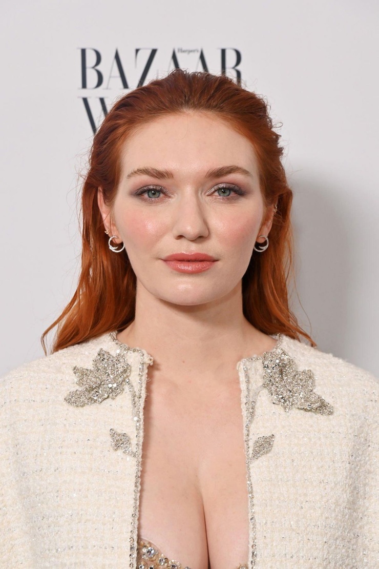 Eleanor Tomlinson Eleanor Tomlinson