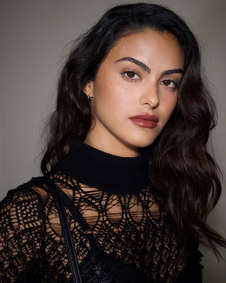 Camila Mendes