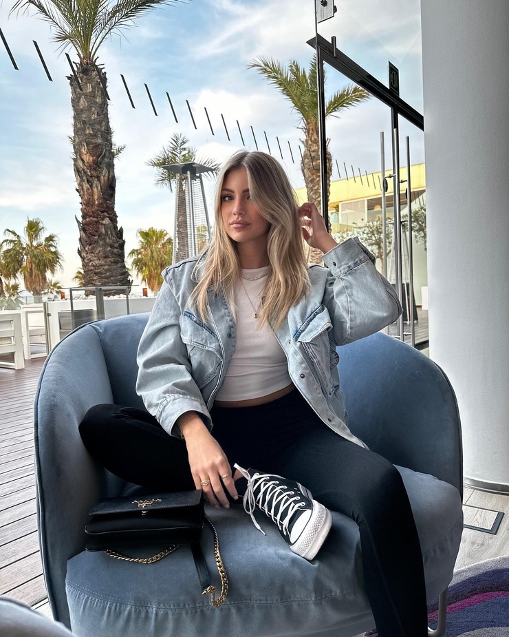 Lily Rowland