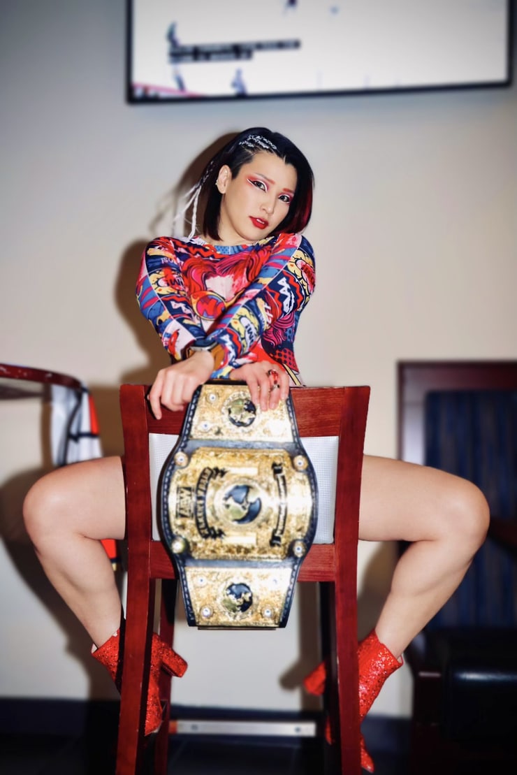 Hikaru Shida