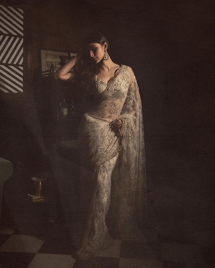 Mouni Roy