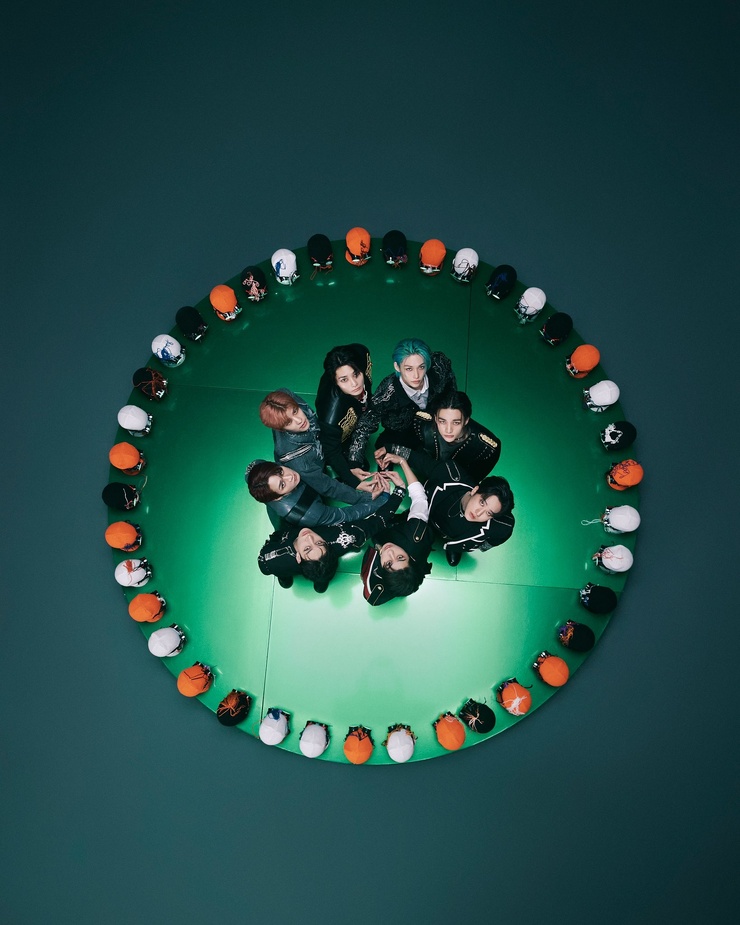 Stray Kids