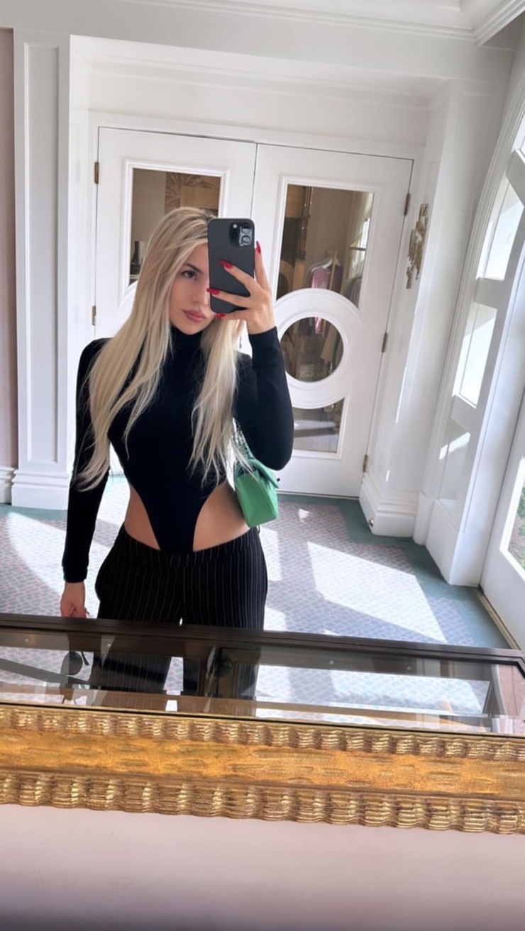 Ava Max