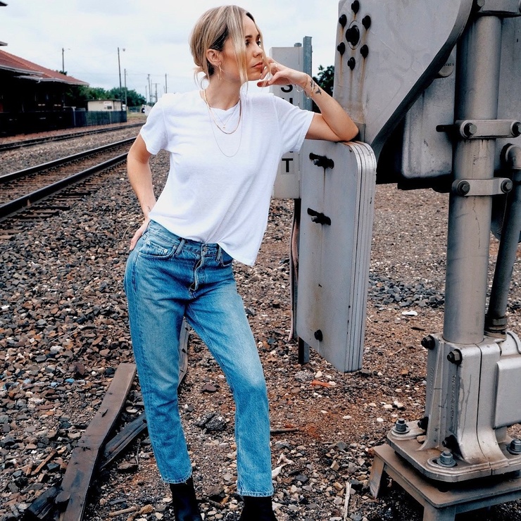 Laura Vandervoort Laura Vandervoort