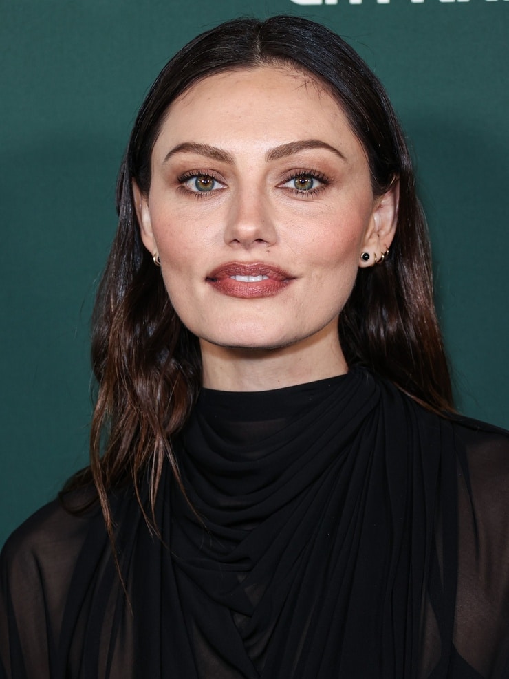 Phoebe Tonkin