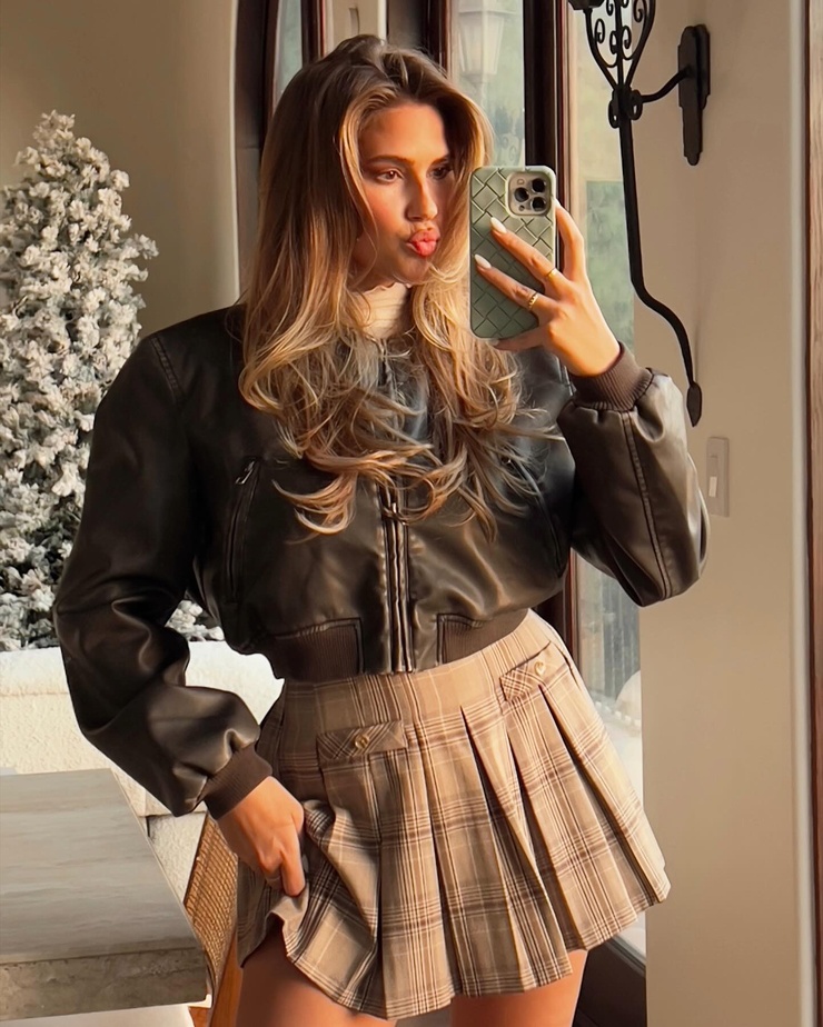 Kara Del Toro Kara Del Toro