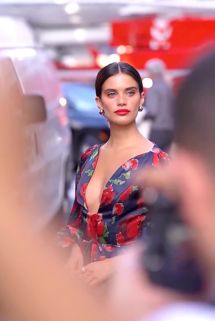 Sara Sampaio Sara Sampaio