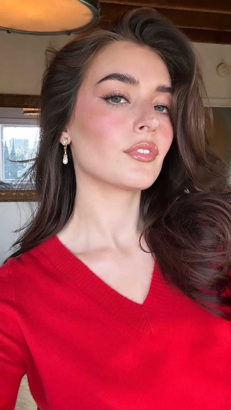 Jessica Clements