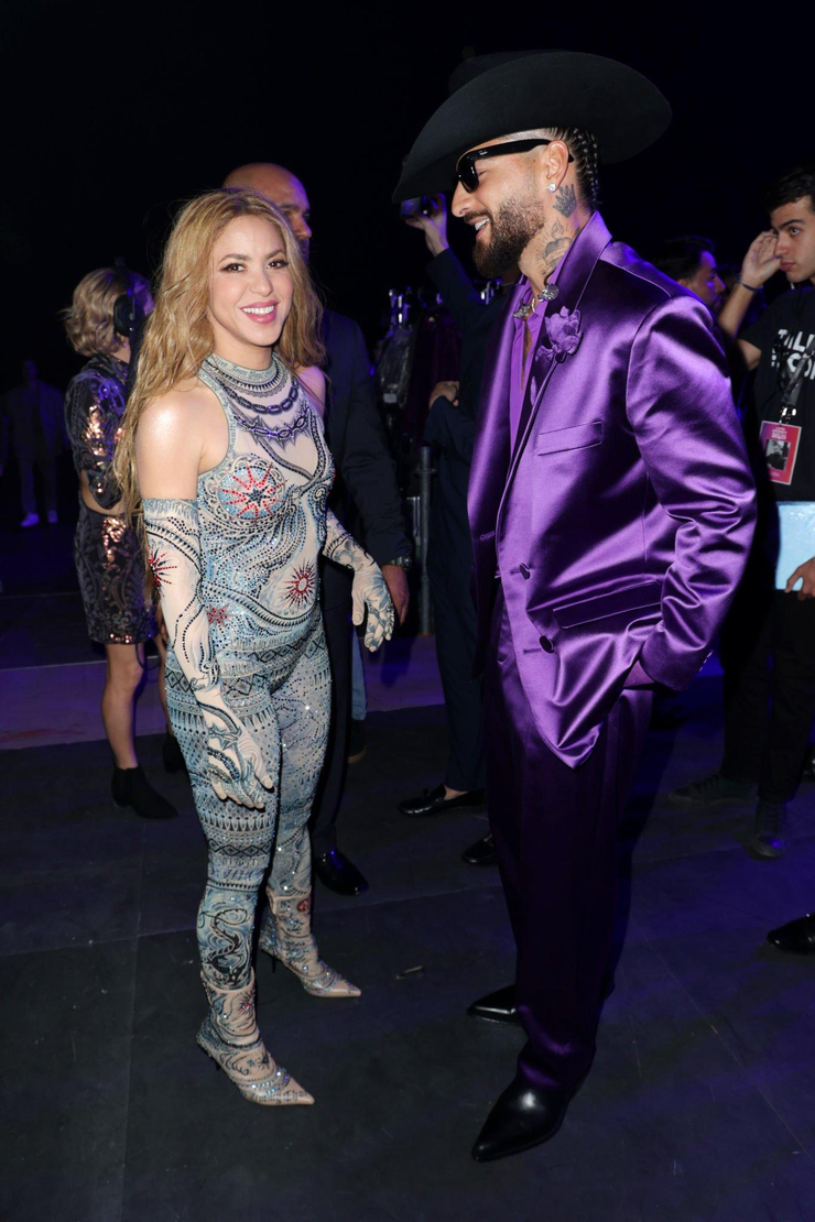 Shakira Shakira