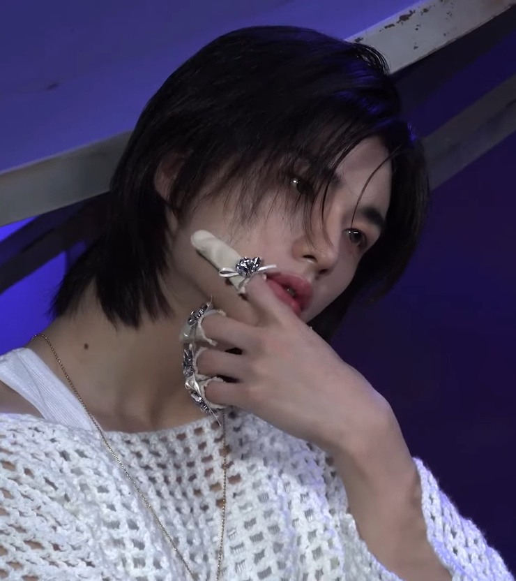 Hyun-Jin Hwang