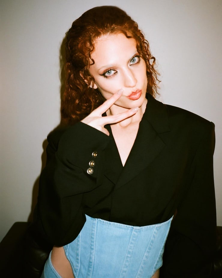 Jess Glynne