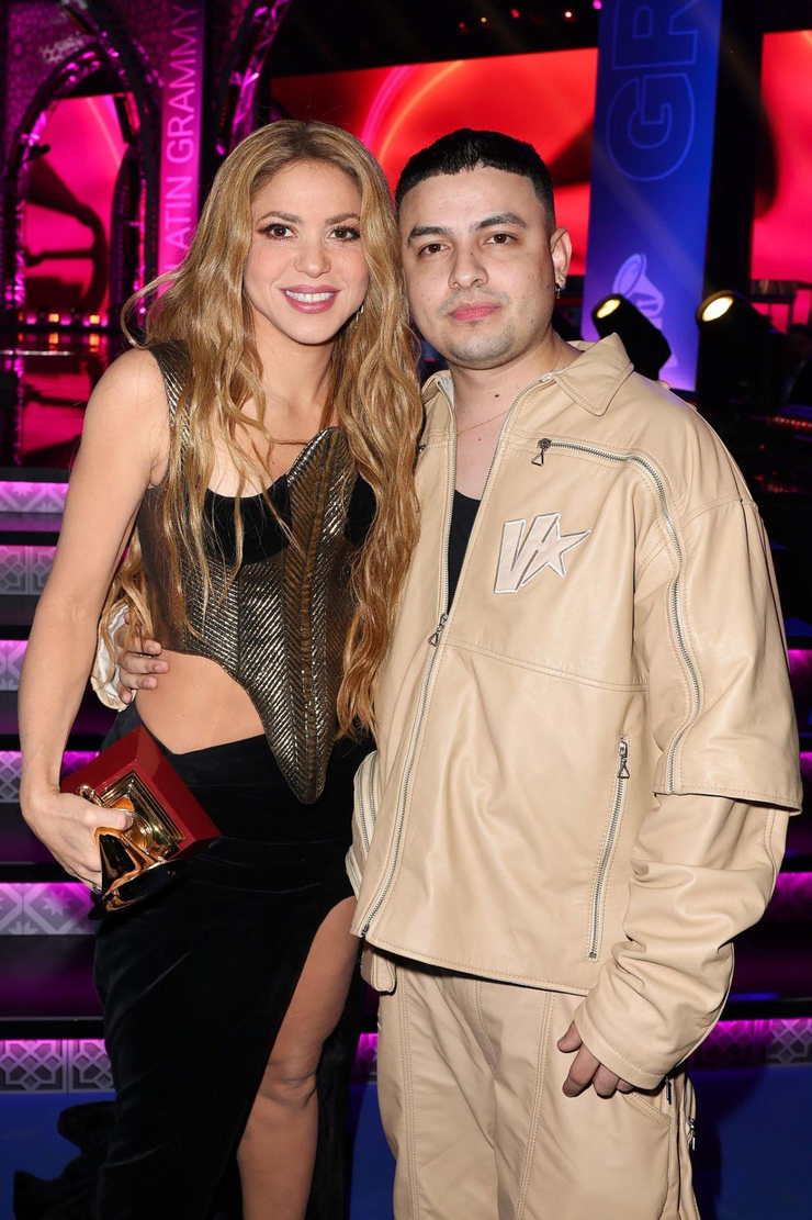 Shakira Shakira