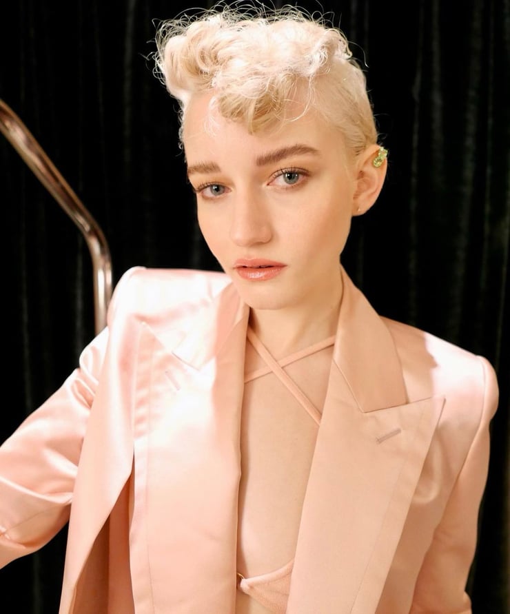 Julia Garner