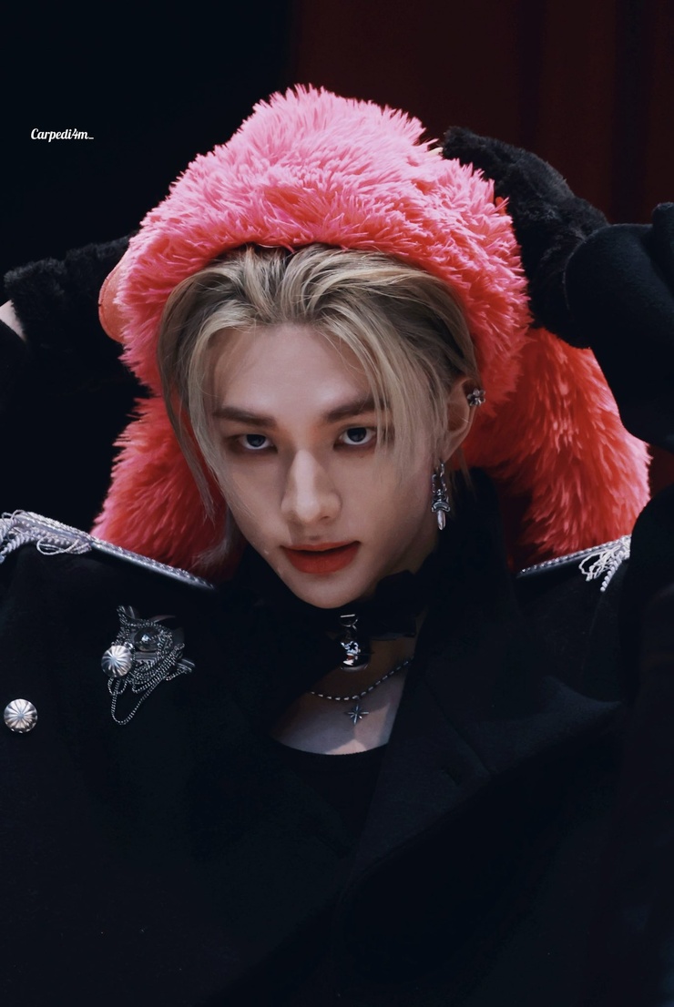 Hyun-Jin Hwang Hyun-Jin Hwang