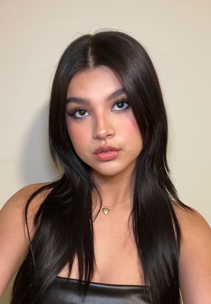 Picture of Sara Echeagaray