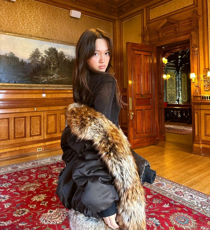 Lily Chee Lily Chee