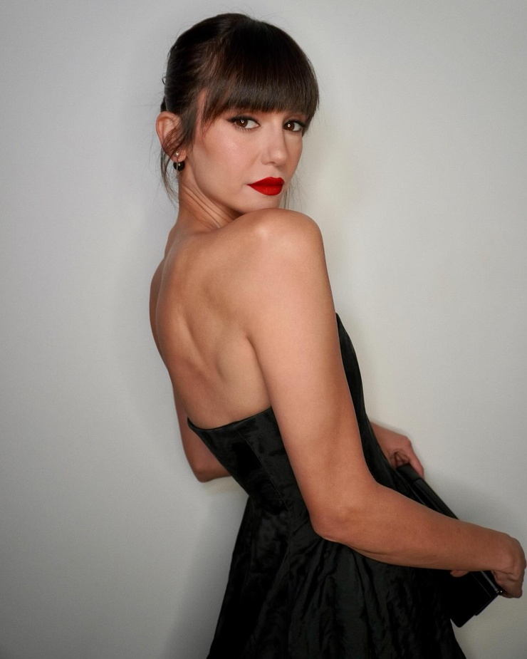 Nina Dobrev