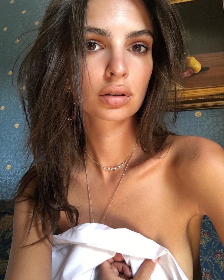 Emily Ratajkowski