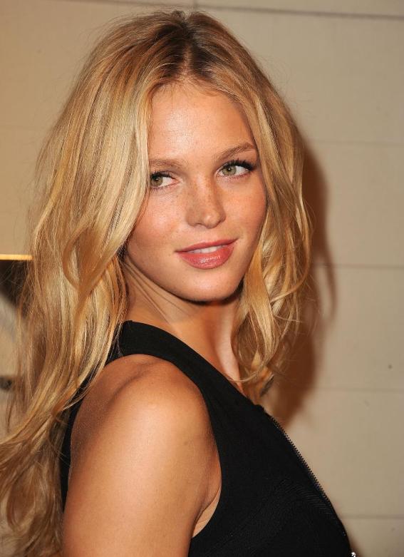 Picture of Erin Heatherton