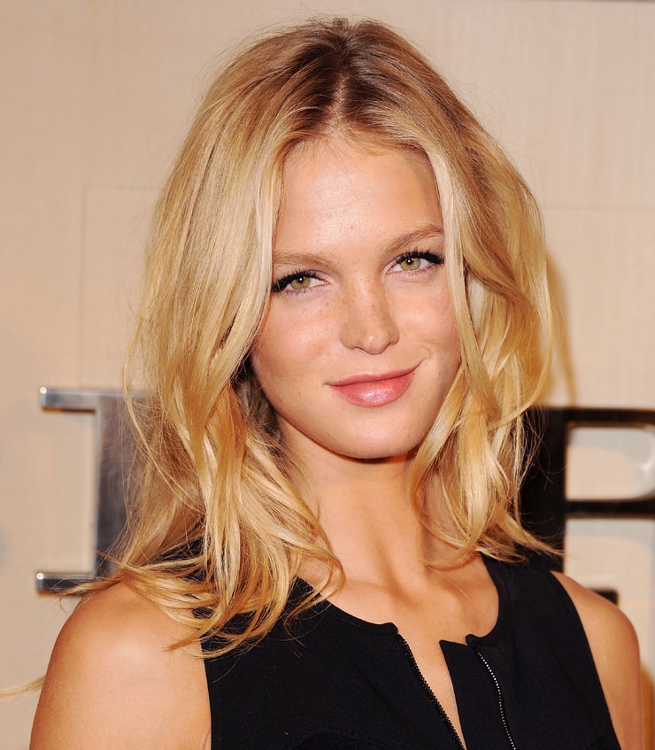 Picture of Erin Heatherton