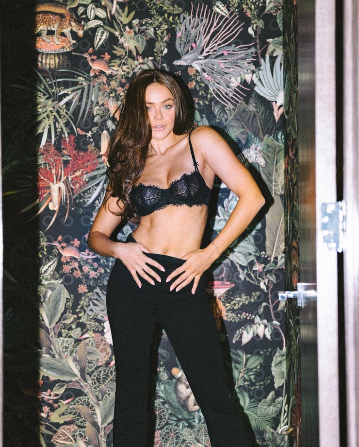 Oana Gregory Oana Gregory