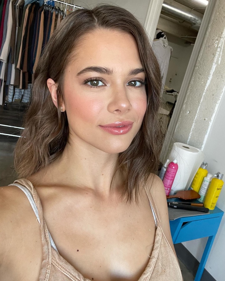 Michelle Ellyse Schlaman Michelle Ellyse Schlaman
