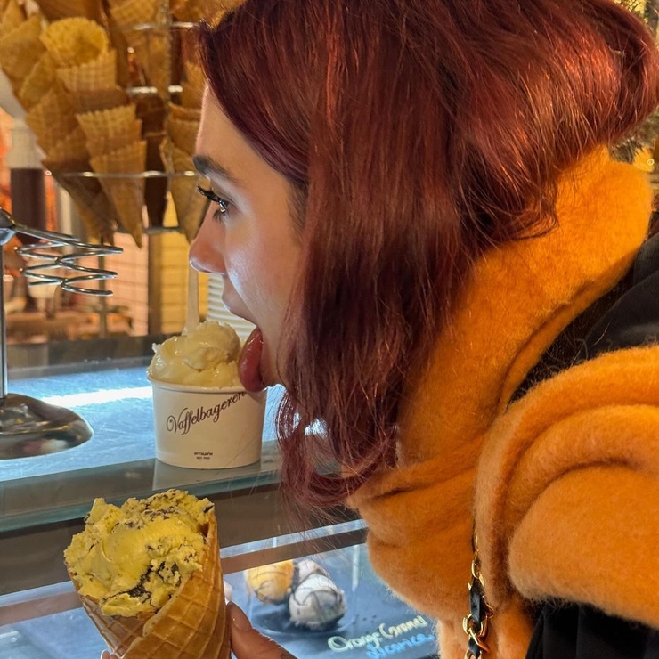 Dua Lipa