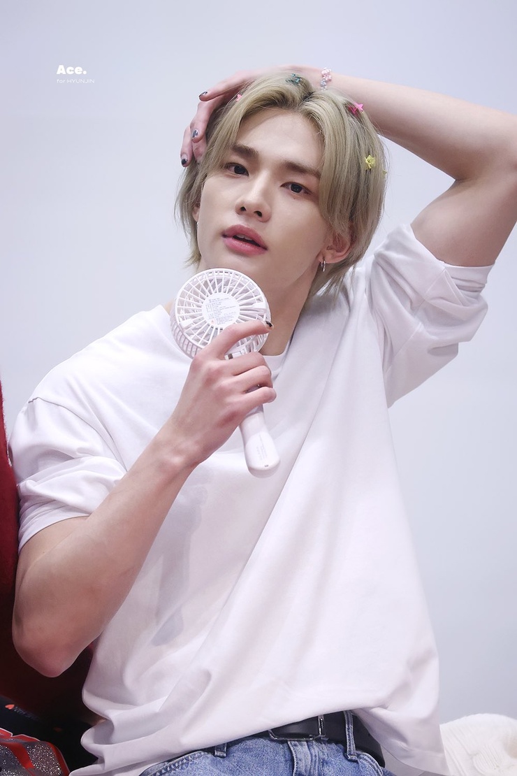 Hyun-Jin Hwang