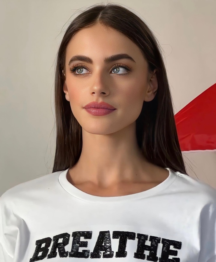 Picture Of Yael Shelbia
