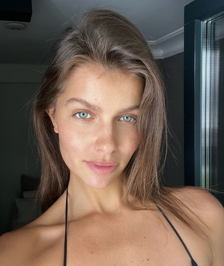 Kristina Mendonca Kristina Mendonca