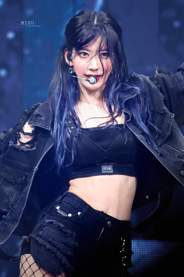 Sakura Miyawaki