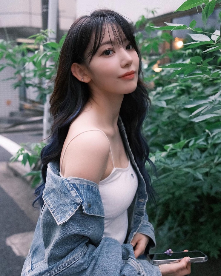 Sakura Miyawaki